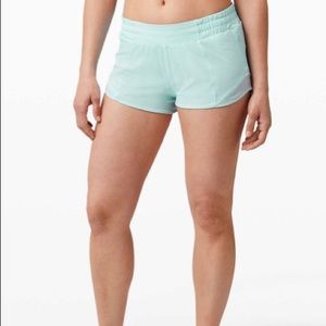 RARE!!! hottie hot shorts size 2, 2.5”